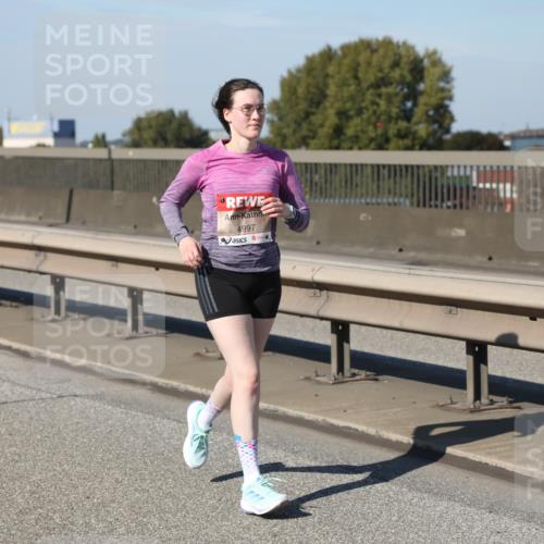 03.10.2025 - Köhlbrandbrückenlauf Yannick Fuchs http://msf.ph/oto/9190172 03.10.2025 12:10:02 Position 3 4997 meine-sportfotos.de