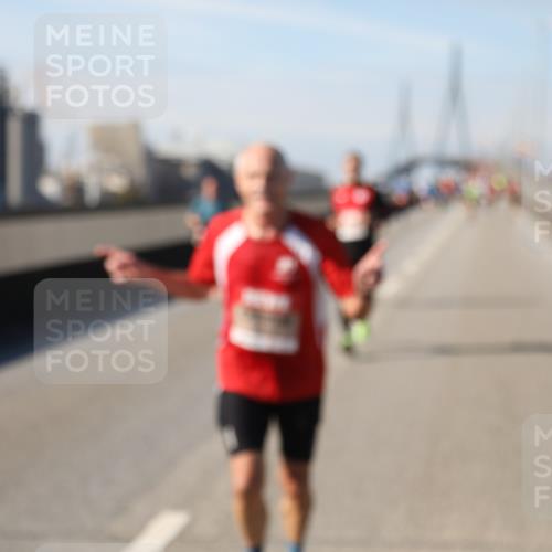 03.10.2025 - Köhlbrandbrückenlauf Yannick Fuchs http://msf.ph/oto/9190183 03.10.2025 11:50:06 Position 3  meine-sportfotos.de