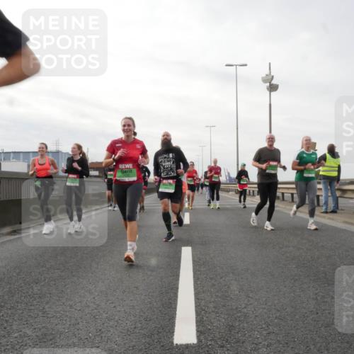 03.10.2025 - Köhlbrandbrückenlauf Matties Gatica Varas http://msf.ph/oto/9190189 03.10.2025 16:01:15 Position 3 7572 meine-sportfotos.de