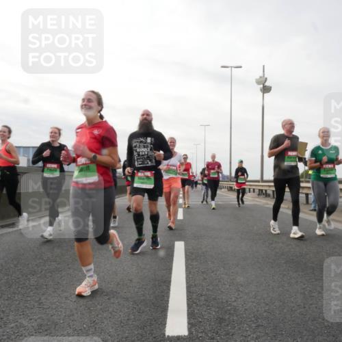 03.10.2025 - Köhlbrandbrückenlauf Matties Gatica Varas http://msf.ph/oto/9190191 03.10.2025 16:01:15 Position 3  meine-sportfotos.de