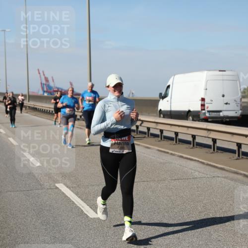 03.10.2025 - Köhlbrandbrückenlauf Yannick Fuchs http://msf.ph/oto/9190193 03.10.2025 12:10:04 Position 3 5741 meine-sportfotos.de