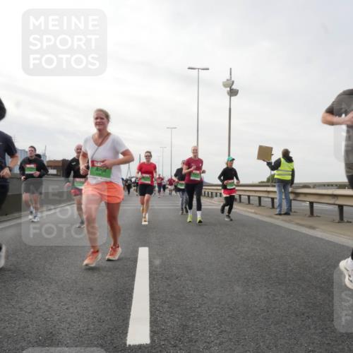 03.10.2025 - Köhlbrandbrückenlauf Matties Gatica Varas http://msf.ph/oto/9190196 03.10.2025 16:01:16 Position 3  meine-sportfotos.de