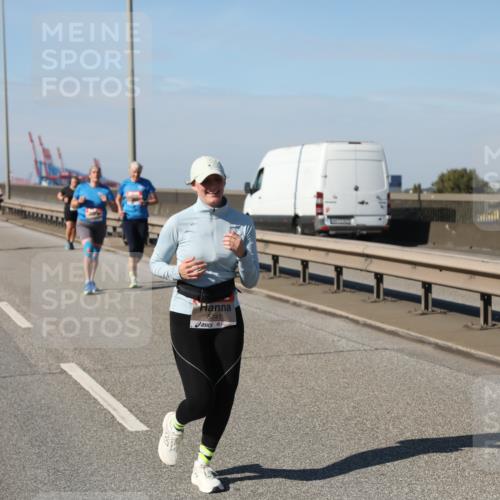 03.10.2025 - Köhlbrandbrückenlauf Yannick Fuchs http://msf.ph/oto/9190198 03.10.2025 12:10:04 Position 3 5741 meine-sportfotos.de