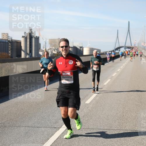 03.10.2025 - Köhlbrandbrückenlauf Yannick Fuchs http://msf.ph/oto/9190208 03.10.2025 11:50:08 Position 3 6696 meine-sportfotos.de