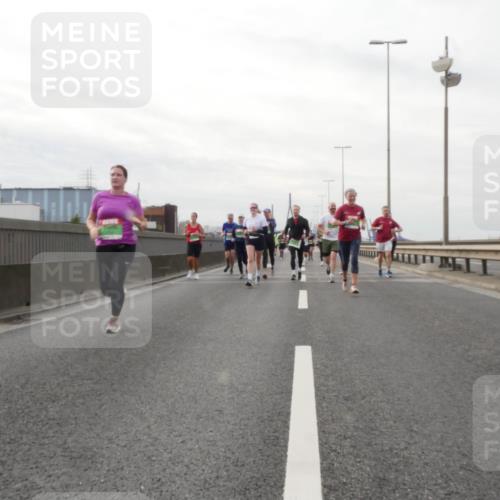 03.10.2025 - Köhlbrandbrückenlauf Matties Gatica Varas http://msf.ph/oto/9190215 03.10.2025 16:01:22 Position 3  meine-sportfotos.de