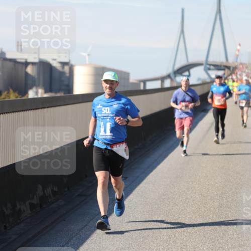 03.10.2025 - Köhlbrandbrückenlauf Yannick Fuchs http://msf.ph/oto/9190240 03.10.2025 11:50:16 Position 3 50 meine-sportfotos.de