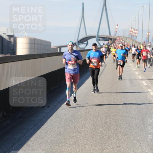 03.10.2025 - Köhlbrandbrückenlauf Yannick Fuchs http://msf.ph/oto/9190253 03.10.2025 11:50:17 Position 3 0 meine-sportfotos.de