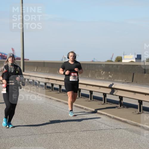 03.10.2025 - Köhlbrandbrückenlauf Yannick Fuchs http://msf.ph/oto/9190289 03.10.2025 12:10:10 Position 3 4674 meine-sportfotos.de