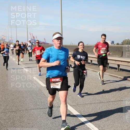 03.10.2025 - Köhlbrandbrückenlauf Yannick Fuchs http://msf.ph/oto/9190331 03.10.2025 11:50:26 Position 3 5993 meine-sportfotos.de