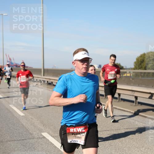 03.10.2025 - Köhlbrandbrückenlauf Yannick Fuchs http://msf.ph/oto/9190338 03.10.2025 11:50:26 Position 3 5993 meine-sportfotos.de