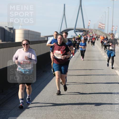 03.10.2025 - Köhlbrandbrückenlauf Yannick Fuchs http://msf.ph/oto/9190348 03.10.2025 12:10:14 Position 3 5557, 5437 meine-sportfotos.de