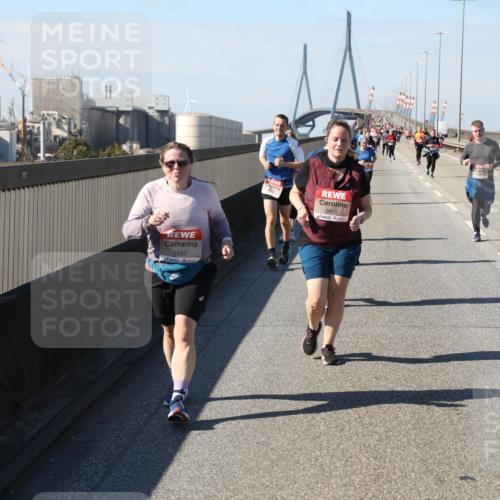 03.10.2025 - Köhlbrandbrückenlauf Yannick Fuchs http://msf.ph/oto/9190381 03.10.2025 12:10:16 Position 3 5557, 5437 meine-sportfotos.de