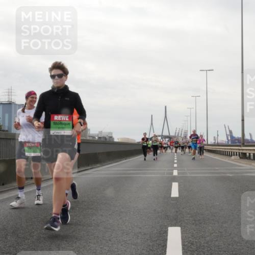 03.10.2025 - Köhlbrandbrückenlauf Matties Gatica Varas http://msf.ph/oto/9190382 03.10.2025 16:01:59 Position 3 8193 meine-sportfotos.de