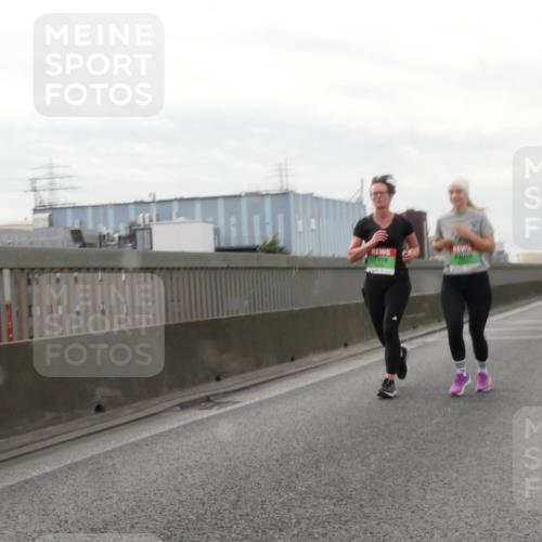 03.10.2025 - Köhlbrandbrückenlauf Matties Gatica Varas http://msf.ph/oto/9190402 03.10.2025 16:02:07 Position 3  meine-sportfotos.de