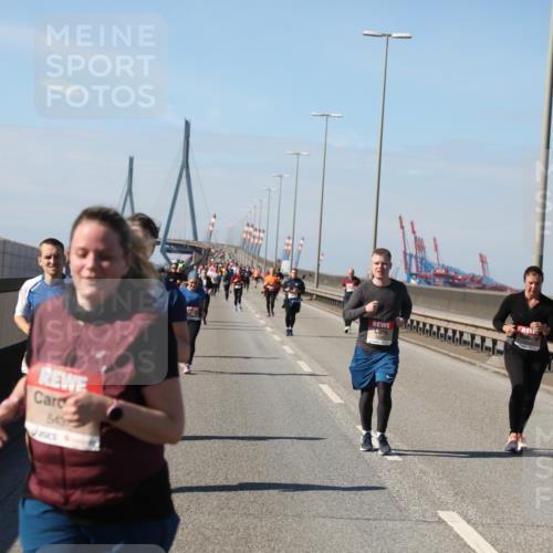 03.10.2025 - Köhlbrandbrückenlauf Yannick Fuchs http://msf.ph/oto/9190403 03.10.2025 12:10:18 Position 3 1, 543 meine-sportfotos.de
