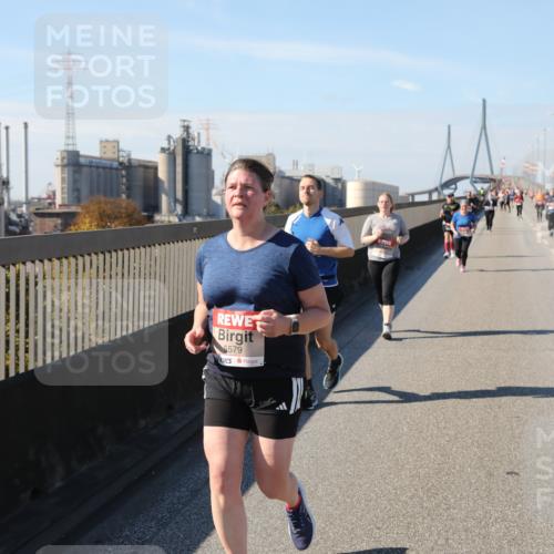 03.10.2025 - Köhlbrandbrückenlauf Yannick Fuchs http://msf.ph/oto/9190417 03.10.2025 12:10:19 Position 3 5579 meine-sportfotos.de