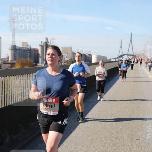 03.10.2025 - Köhlbrandbrückenlauf Yannick Fuchs http://msf.ph/oto/9190421 03.10.2025 12:10:19 Position 3 5579 meine-sportfotos.de