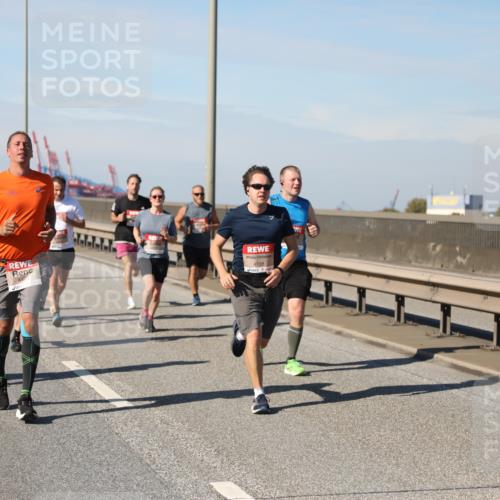 03.10.2025 - Köhlbrandbrückenlauf Yannick Fuchs http://msf.ph/oto/9190426 03.10.2025 11:50:34 Position 3 4403, 4738 meine-sportfotos.de