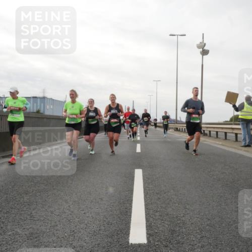 03.10.2025 - Köhlbrandbrückenlauf Matties Gatica Varas http://msf.ph/oto/9190427 03.10.2025 16:02:17 Position 3  meine-sportfotos.de