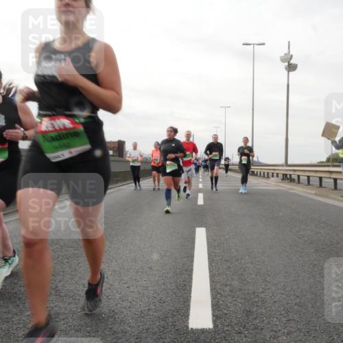 03.10.2025 - Köhlbrandbrückenlauf Matties Gatica Varas http://msf.ph/oto/9190436 03.10.2025 16:02:19 Position 3 4 meine-sportfotos.de