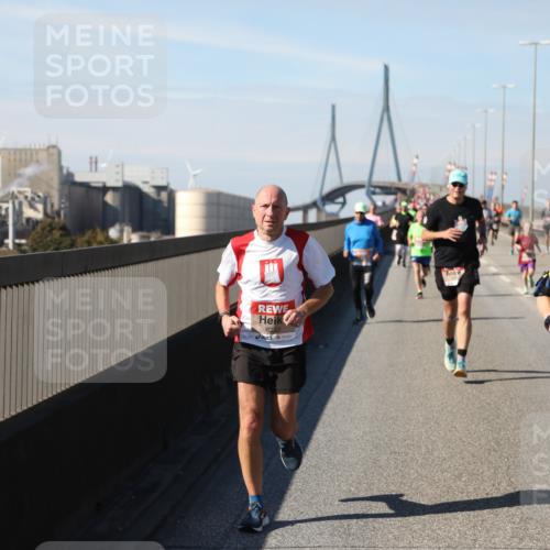 03.10.2025 - Köhlbrandbrückenlauf Yannick Fuchs http://msf.ph/oto/9190438 03.10.2025 11:50:35 Position 3 35 meine-sportfotos.de