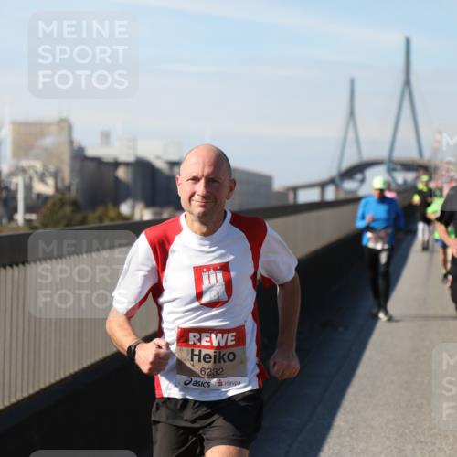 03.10.2025 - Köhlbrandbrückenlauf Yannick Fuchs http://msf.ph/oto/9190450 03.10.2025 11:50:36 Position 3 6232 meine-sportfotos.de