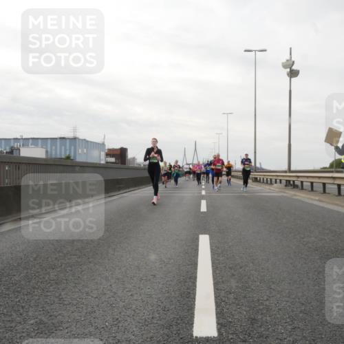 03.10.2025 - Köhlbrandbrückenlauf Matties Gatica Varas http://msf.ph/oto/9190457 03.10.2025 16:02:23 Position 3  meine-sportfotos.de