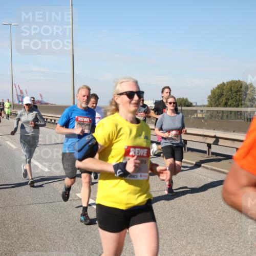 03.10.2025 - Köhlbrandbrückenlauf Yannick Fuchs http://msf.ph/oto/9190459 03.10.2025 11:50:37 Position 3  meine-sportfotos.de