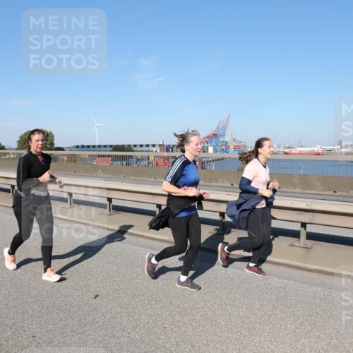 03.10.2025 - Köhlbrandbrückenlauf Yannick Fuchs http://msf.ph/oto/9190464 03.10.2025 12:10:23 Position 3  meine-sportfotos.de