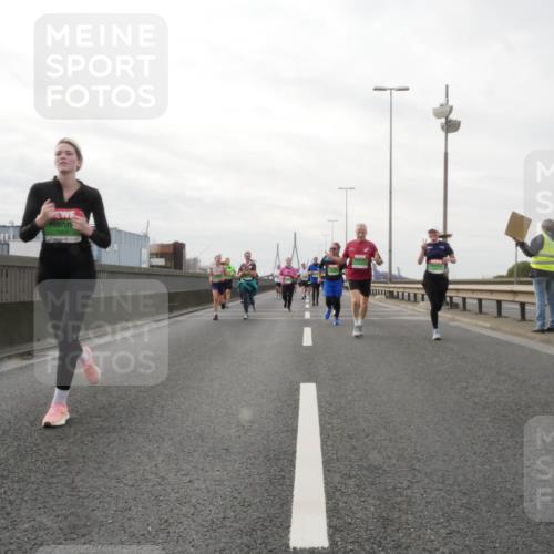 03.10.2025 - Köhlbrandbrückenlauf Matties Gatica Varas http://msf.ph/oto/9190468 03.10.2025 16:02:26 Position 3 7959 meine-sportfotos.de