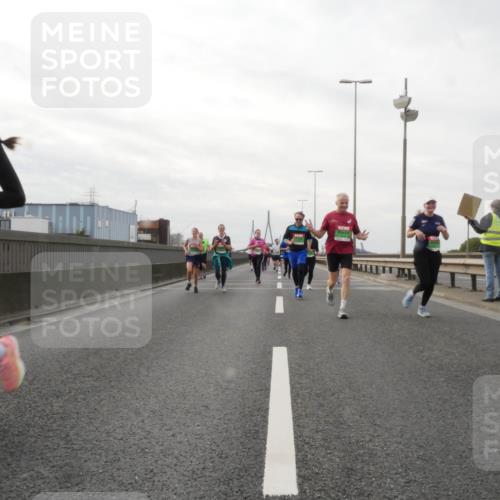 03.10.2025 - Köhlbrandbrückenlauf Matties Gatica Varas http://msf.ph/oto/9190469 03.10.2025 16:02:26 Position 3  meine-sportfotos.de