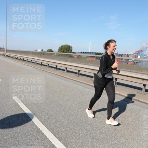 03.10.2025 - Köhlbrandbrückenlauf Yannick Fuchs http://msf.ph/oto/9190479 03.10.2025 12:10:24 Position 3  meine-sportfotos.de