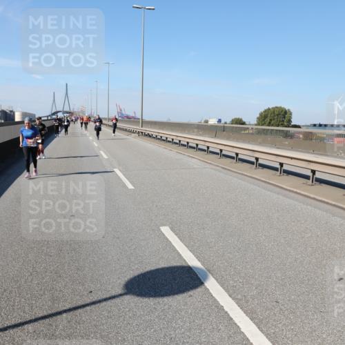 03.10.2025 - Köhlbrandbrückenlauf Yannick Fuchs http://msf.ph/oto/9190485 03.10.2025 12:10:24 Position 3  meine-sportfotos.de
