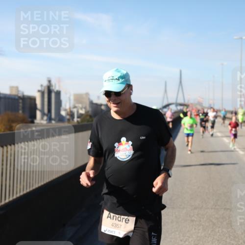 03.10.2025 - Köhlbrandbrückenlauf Yannick Fuchs http://msf.ph/oto/9190487 03.10.2025 11:50:38 Position 3 4357 meine-sportfotos.de
