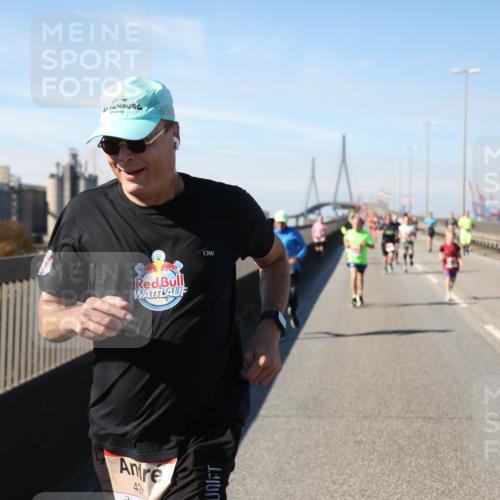 03.10.2025 - Köhlbrandbrückenlauf Yannick Fuchs http://msf.ph/oto/9190488 03.10.2025 11:50:39 Position 3  meine-sportfotos.de