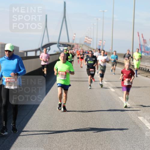 03.10.2025 - Köhlbrandbrückenlauf Yannick Fuchs http://msf.ph/oto/9190490 03.10.2025 11:50:39 Position 3 6667 meine-sportfotos.de