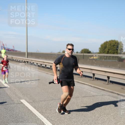 03.10.2025 - Köhlbrandbrückenlauf Yannick Fuchs http://msf.ph/oto/9190502 03.10.2025 11:50:40 Position 3  meine-sportfotos.de