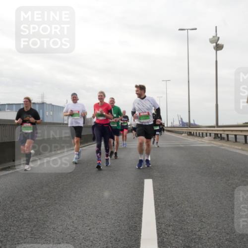 03.10.2025 - Köhlbrandbrückenlauf Matties Gatica Varas http://msf.ph/oto/9190507 03.10.2025 16:02:34 Position 3  meine-sportfotos.de