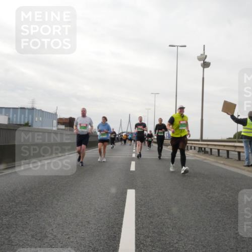 03.10.2025 - Köhlbrandbrückenlauf Matties Gatica Varas http://msf.ph/oto/9190528 03.10.2025 16:02:41 Position 3  meine-sportfotos.de