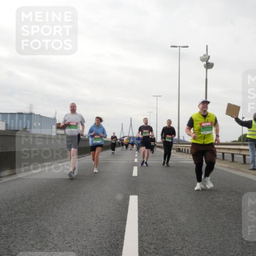 03.10.2025 - Köhlbrandbrückenlauf Matties Gatica Varas http://msf.ph/oto/9190531 03.10.2025 16:02:42 Position 3  meine-sportfotos.de