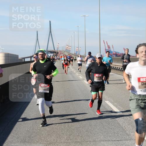 03.10.2025 - Köhlbrandbrückenlauf Yannick Fuchs http://msf.ph/oto/9190553 03.10.2025 11:50:45 Position 3 4405 meine-sportfotos.de