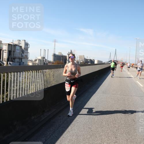 03.10.2025 - Köhlbrandbrückenlauf Yannick Fuchs http://msf.ph/oto/9190582 03.10.2025 11:50:48 Position 3  meine-sportfotos.de