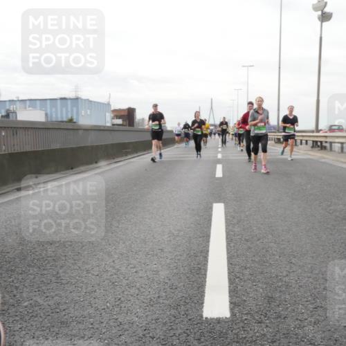 03.10.2025 - Köhlbrandbrückenlauf Matties Gatica Varas http://msf.ph/oto/9190596 03.10.2025 16:02:56 Position 3  meine-sportfotos.de
