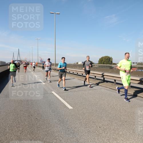 03.10.2025 - Köhlbrandbrückenlauf Yannick Fuchs http://msf.ph/oto/9190604 03.10.2025 11:50:50 Position 3  meine-sportfotos.de