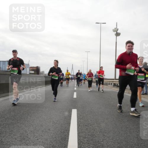 03.10.2025 - Köhlbrandbrückenlauf Matties Gatica Varas http://msf.ph/oto/9190609 03.10.2025 16:02:58 Position 3  meine-sportfotos.de