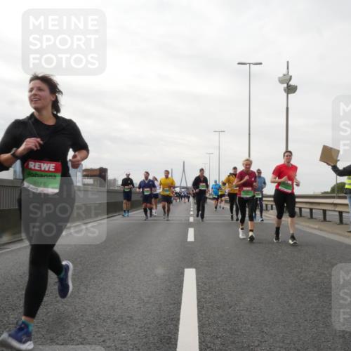03.10.2025 - Köhlbrandbrückenlauf Matties Gatica Varas http://msf.ph/oto/9190615 03.10.2025 16:02:59 Position 3 8117, 980745 meine-sportfotos.de