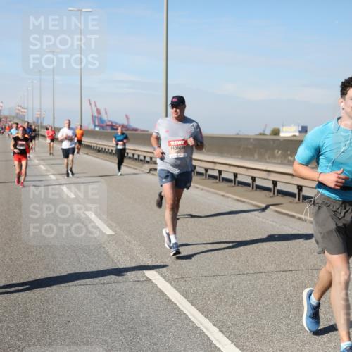 03.10.2025 - Köhlbrandbrückenlauf Yannick Fuchs http://msf.ph/oto/9190618 03.10.2025 11:50:51 Position 3  meine-sportfotos.de