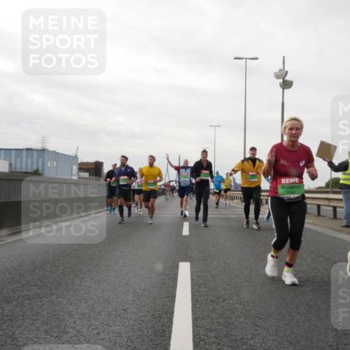 03.10.2025 - Köhlbrandbrückenlauf Matties Gatica Varas http://msf.ph/oto/9190621 03.10.2025 16:03:01 Position 3 8440, 8321 meine-sportfotos.de