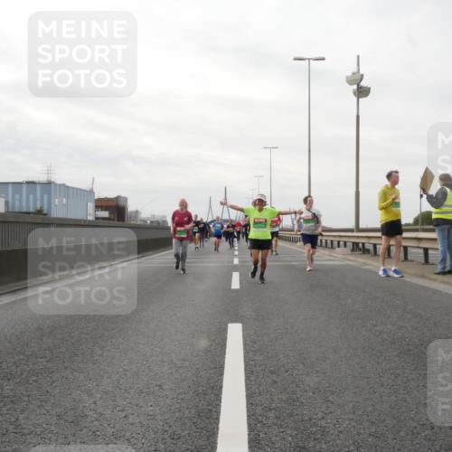 03.10.2025 - Köhlbrandbrückenlauf Matties Gatica Varas http://msf.ph/oto/9190660 03.10.2025 16:03:09 Position 3  meine-sportfotos.de