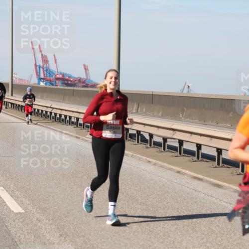 03.10.2025 - Köhlbrandbrückenlauf Yannick Fuchs http://msf.ph/oto/9190663 03.10.2025 12:10:38 Position 3  meine-sportfotos.de